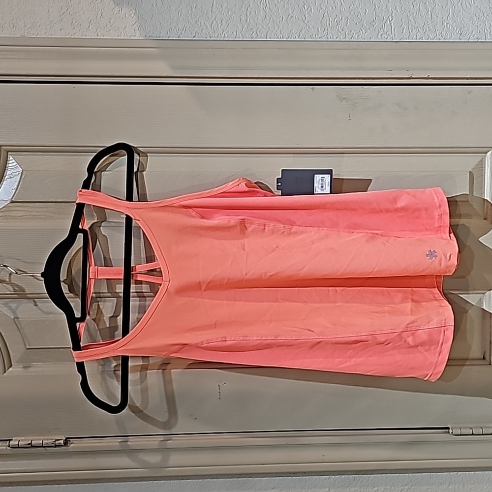 DryTek workout top size M